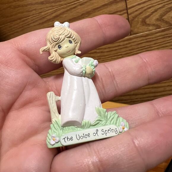 Vintage Lot Precious Moments Brooch Lapel Pins Summer's Joy Voice Of Spring - Picture 10 of 12